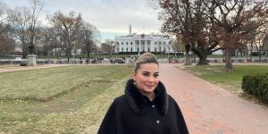 La mujer que usa el nombre de Álvaro Uribe para estafar